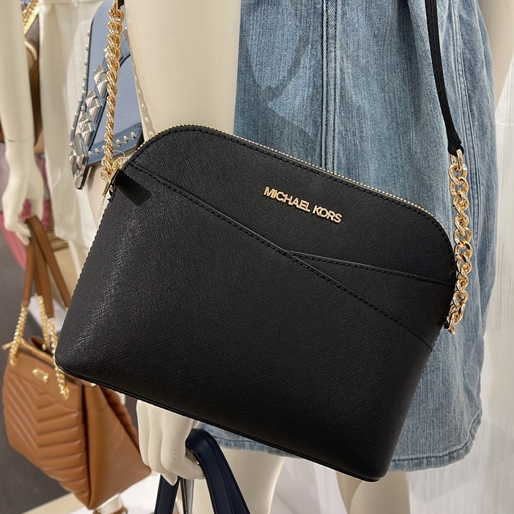 MICHAEL KORS
Jet Set Travel Medium Dome Crossbody Bag XCROSS XBODY
Black
NWT - Picture 6 of 16